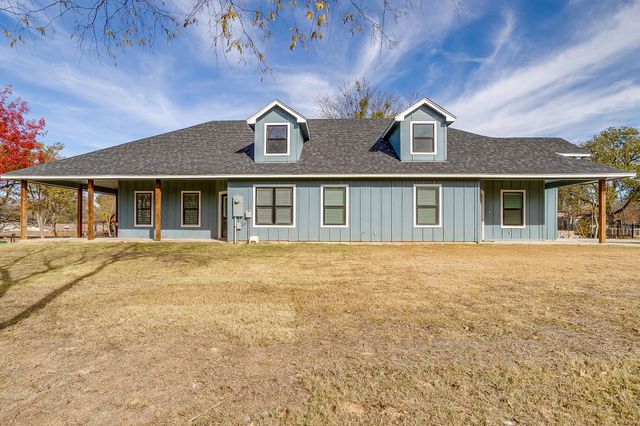 3815 Silver Creek Court, Granbury, TX 76048
