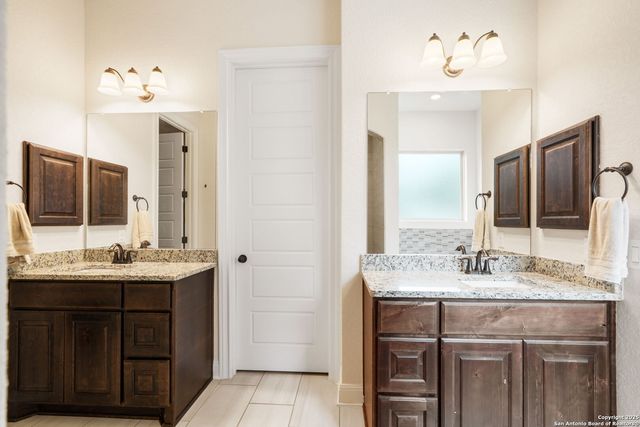 8222 Dahlia Run, San Antonio, TX 78015