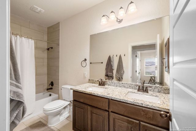 8222 Dahlia Run, San Antonio, TX 78015