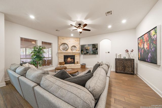 8222 Dahlia Run, San Antonio, TX 78015
