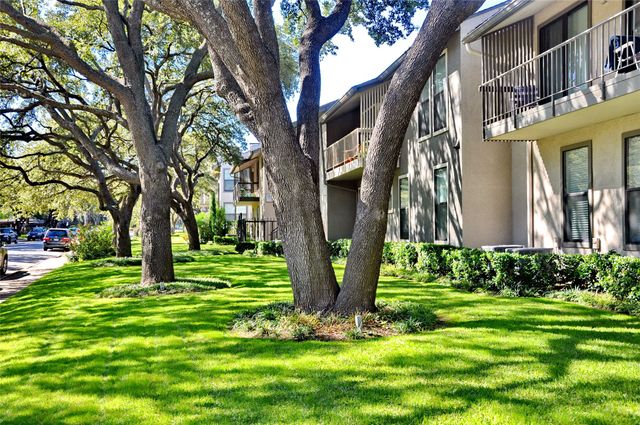 5909 Birchbrook Drive 133, Dallas, TX 75206