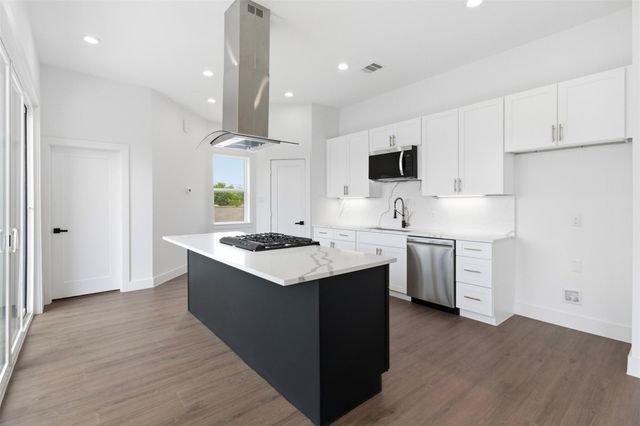 5512 Hardy Street, Houston, TX 77009