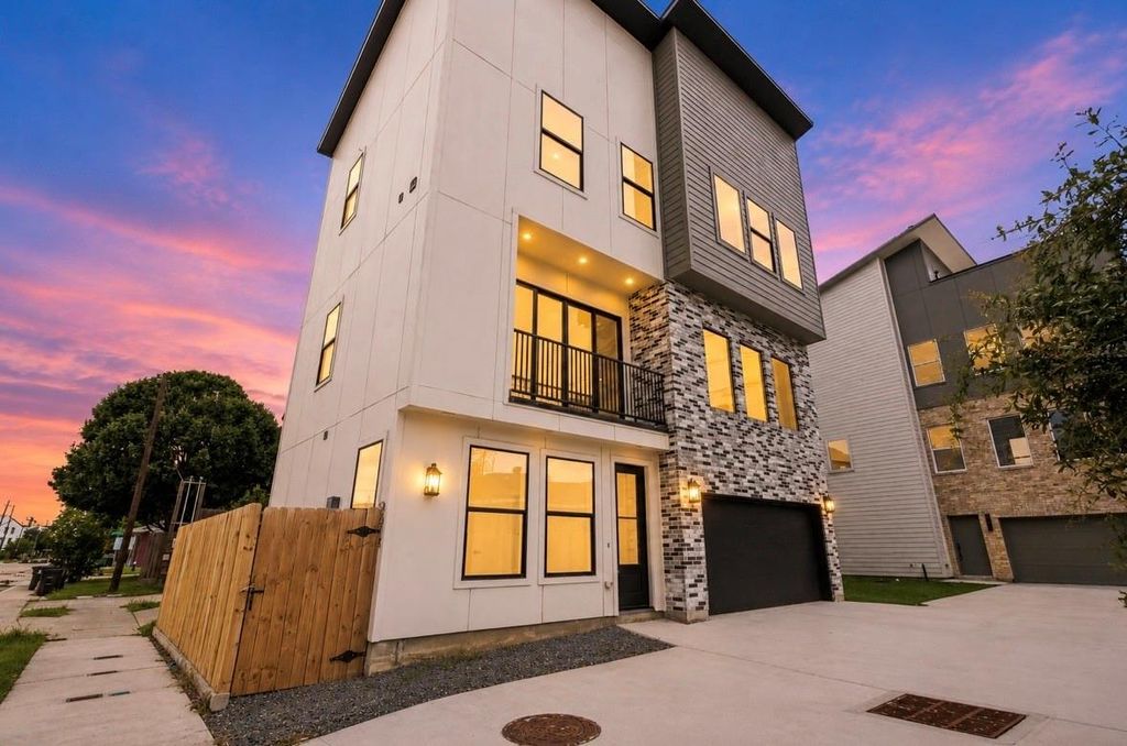 5512 Hardy Street, Houston, TX 77009
