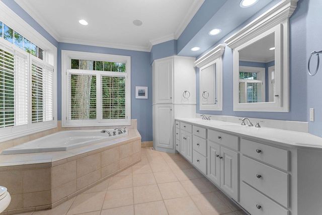 152 GARDEN GATE COURT, Green Bay, WI 54313