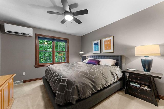 152 GARDEN GATE COURT, Green Bay, WI 54313
