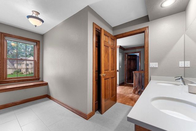 152 GARDEN GATE COURT, Green Bay, WI 54313