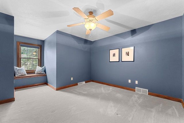 152 GARDEN GATE COURT, Green Bay, WI 54313