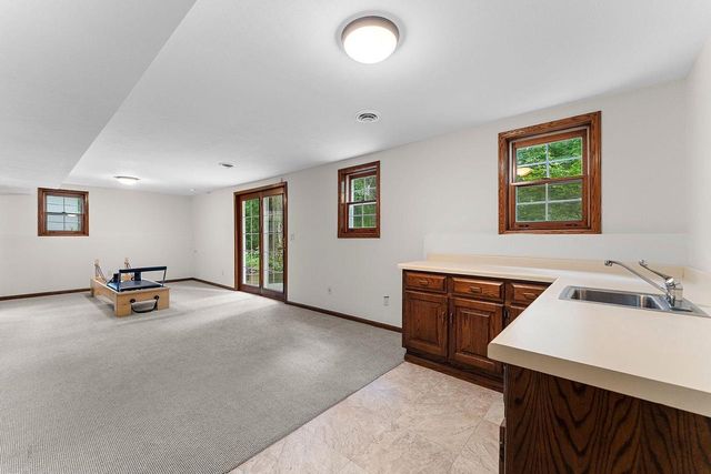 152 GARDEN GATE COURT, Green Bay, WI 54313