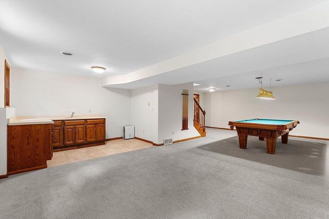 152 GARDEN GATE COURT, Green Bay, WI 54313