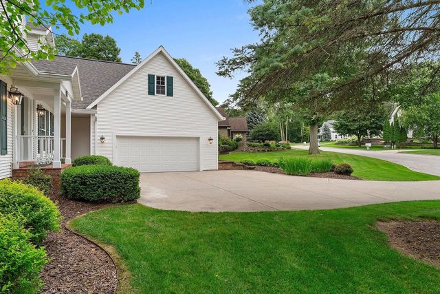 152 GARDEN GATE COURT, Green Bay, WI 54313