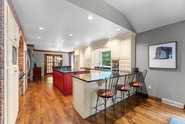 152 GARDEN GATE COURT, Green Bay, WI 54313