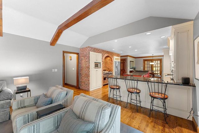152 GARDEN GATE COURT, Green Bay, WI 54313