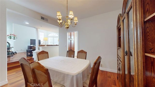 4630 Woodley 302, Encino, CA 91436