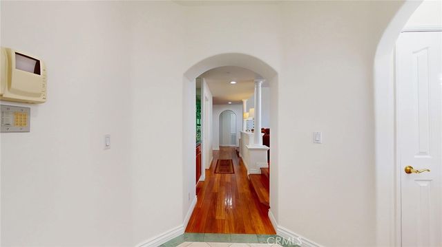 4630 Woodley 302, Encino, CA 91436