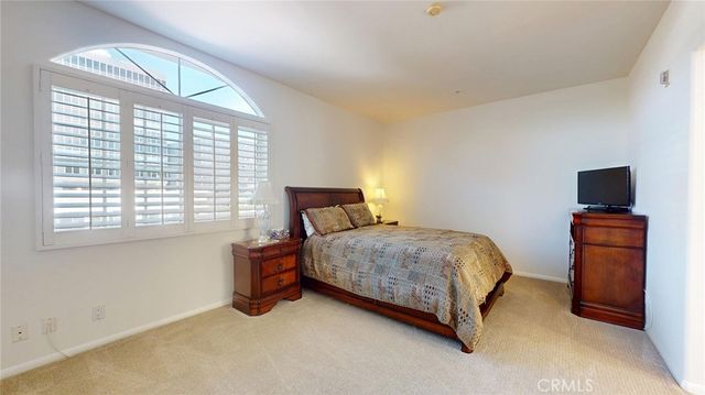 4630 Woodley 302, Encino, CA 91436