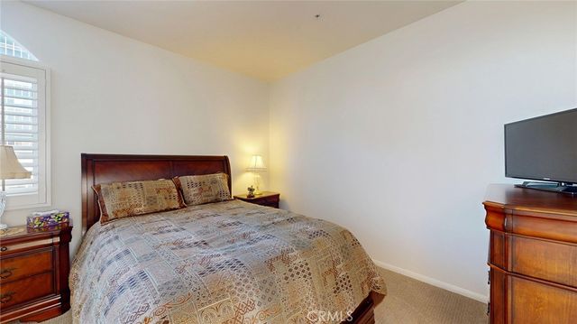 4630 Woodley 302, Encino, CA 91436