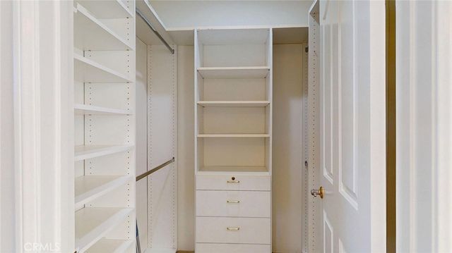 4630 Woodley 302, Encino, CA 91436