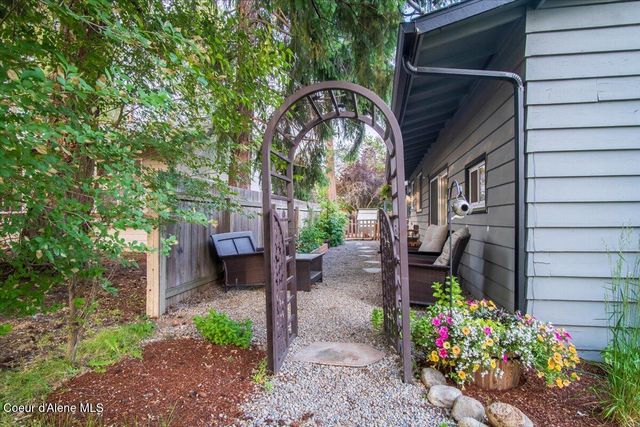 3212 N 7TH ST, Coeur D'alene, ID 83815