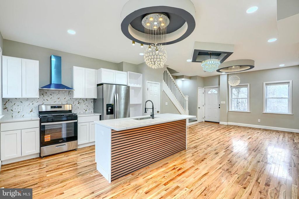 3513 GELSTON DR, Baltimore, MD 21229