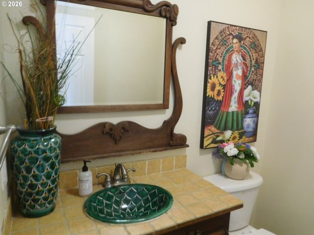 1218 DAVIS St, Milton Freewater, OR 97862