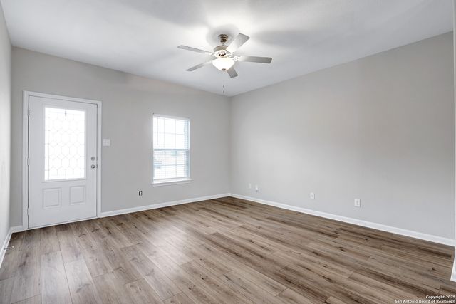 9226 Bennett Forest, Converse, TX 78109