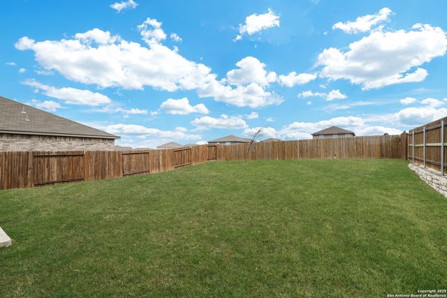 9226 Bennett Forest, Converse, TX 78109
