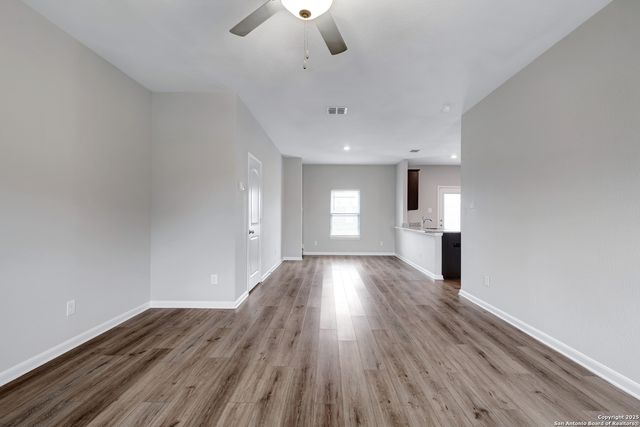 9226 Bennett Forest, Converse, TX 78109