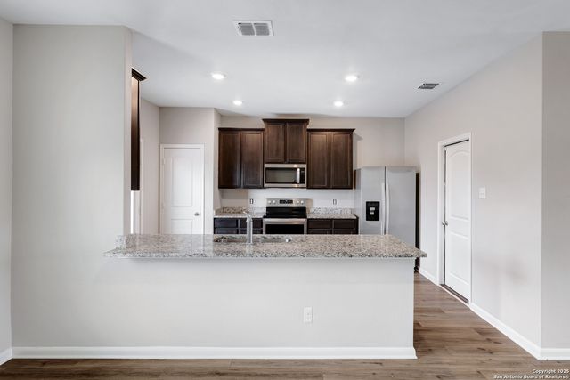 9226 Bennett Forest, Converse, TX 78109