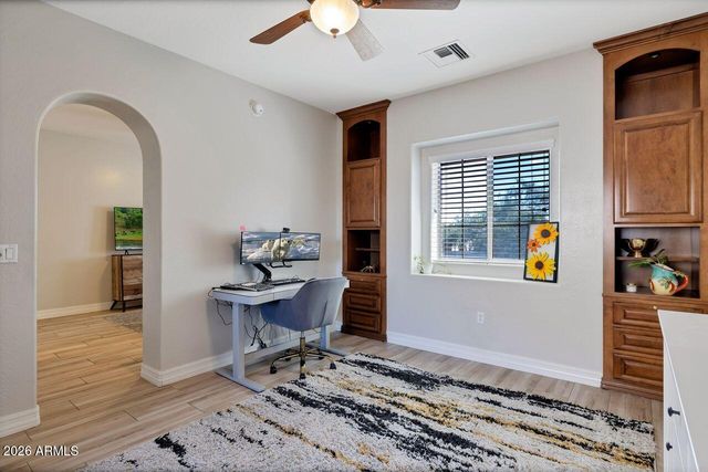 3935 E ROUGH RIDER Road 1179, Phoenix, AZ 85050