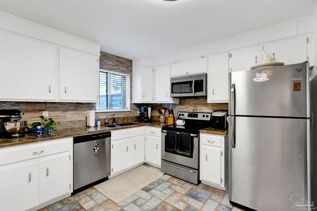 15009 Innerarity Pt Rd, Pensacola, FL 32507