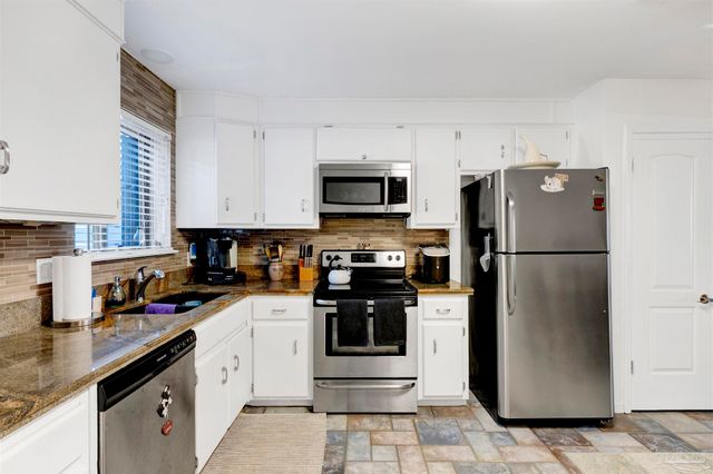 15009 Innerarity Pt Rd, Pensacola, FL 32507