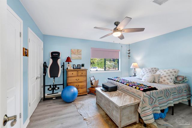 15009 Innerarity Pt Rd, Pensacola, FL 32507