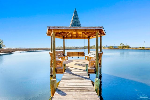 15009 Innerarity Pt Rd, Pensacola, FL 32507