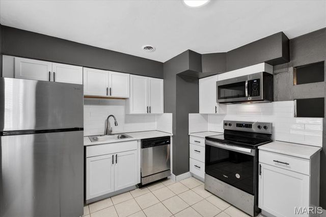 10235 Midland Boulevard, Overland, MO 63114