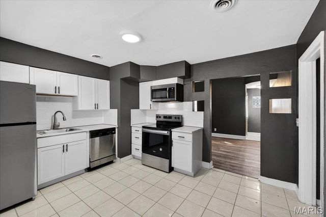 10235 Midland Boulevard, Overland, MO 63114