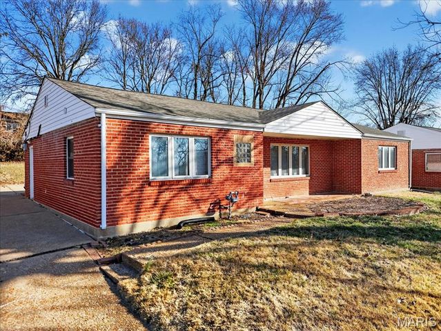 10235 Midland Boulevard, Overland, MO 63114