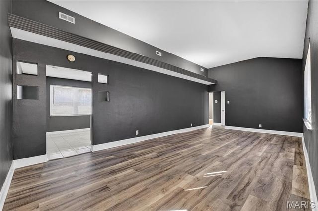 10235 Midland Boulevard, Overland, MO 63114