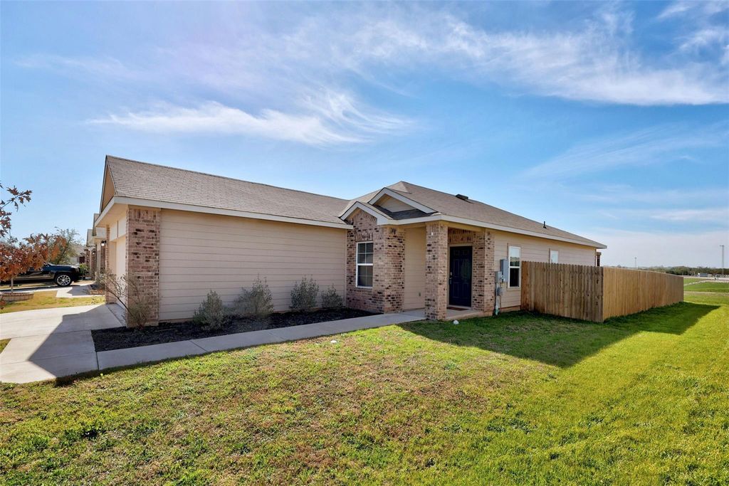 620 Independence Ave, Liberty Hill, TX 78642