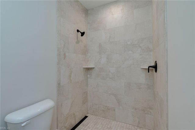 6664H Blackwater RD, Virginia Beach, VA 23457