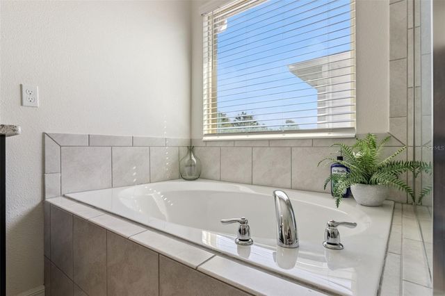 2835 NOBLE CROW DRIVE, Kissimmee, FL 34744