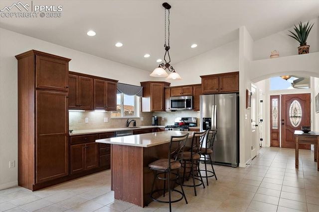 934 Aspencrest Drive, Pueblo, CO 81005