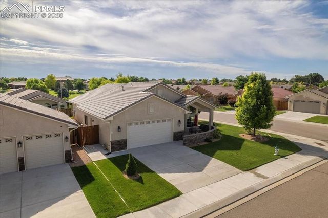 934 Aspencrest Drive, Pueblo, CO 81005