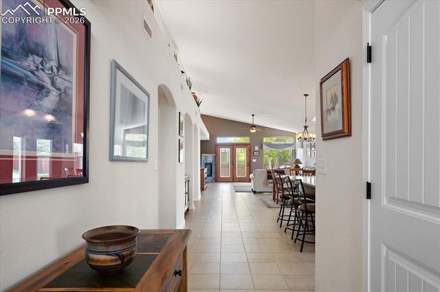 934 Aspencrest Drive, Pueblo, CO 81005