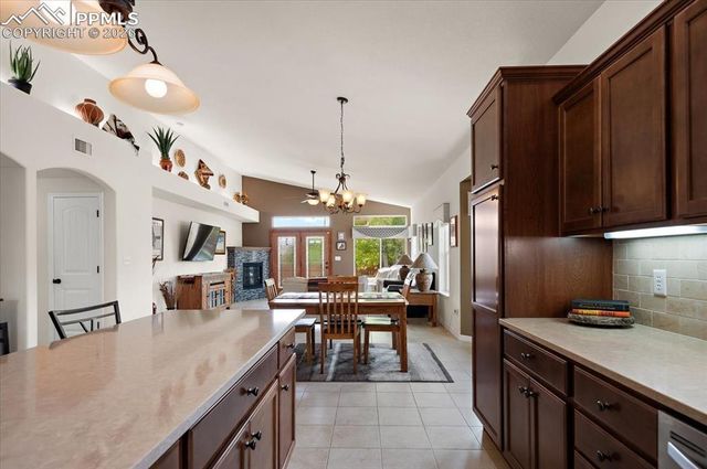 934 Aspencrest Drive, Pueblo, CO 81005