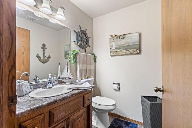 2822 AQUARIUS ROAD, Green Bay, WI 54311