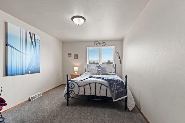 2822 AQUARIUS ROAD, Green Bay, WI 54311