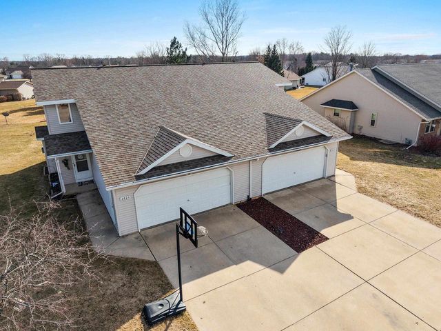 2822 AQUARIUS ROAD, Green Bay, WI 54311