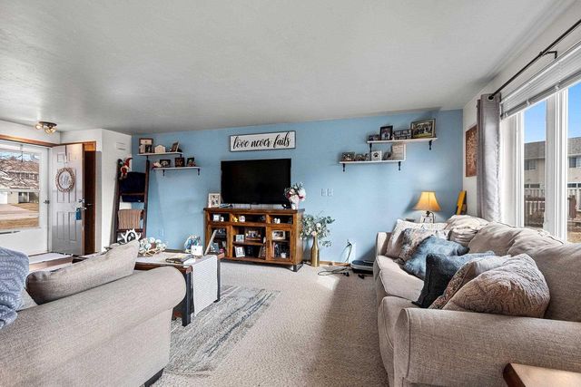 2822 AQUARIUS ROAD, Green Bay, WI 54311