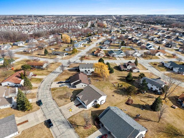 2822 AQUARIUS ROAD, Green Bay, WI 54311