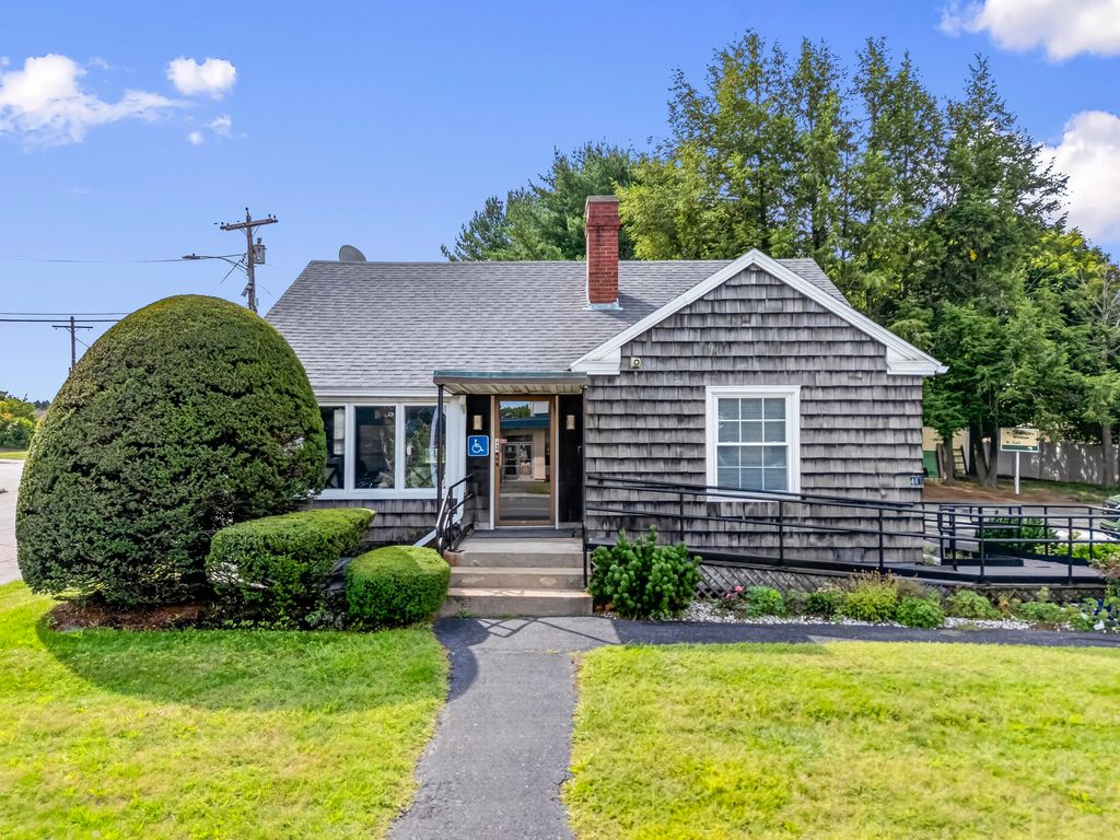 467 Sabattus Street, Lewiston, ME 04240 — photo 2